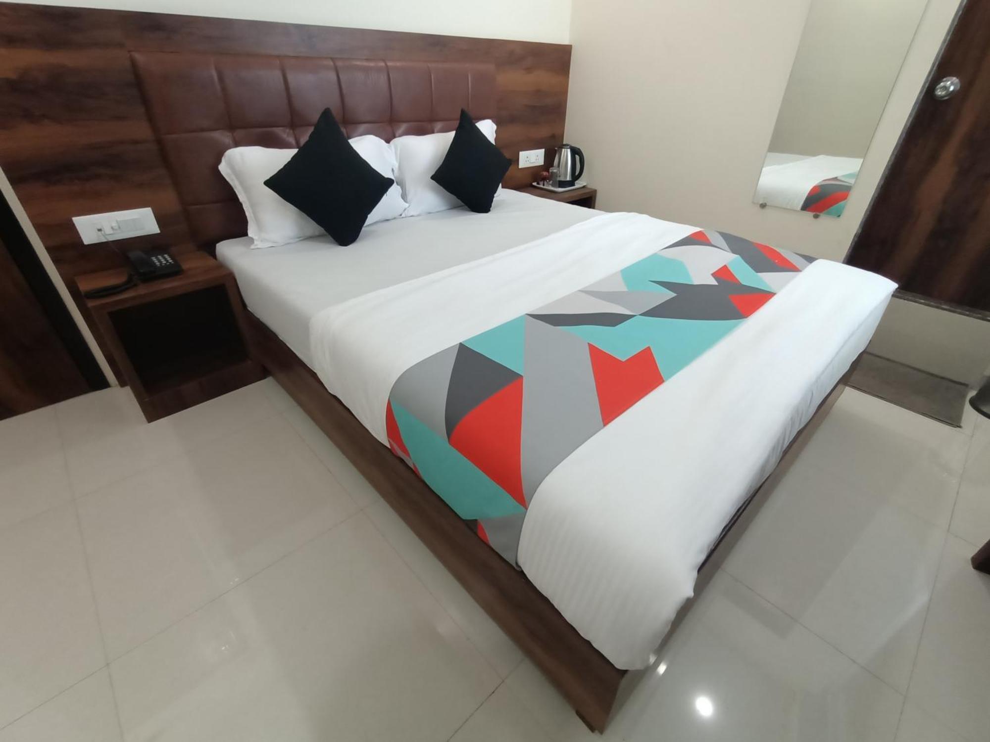 Hotel Lavender - Hotel In Andheri East - Mumbai — Photos 1